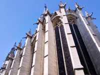 巴黎聖徒禮拜堂 Sainte-Chapelle｜進門瞬間被彩色玻璃美暈！