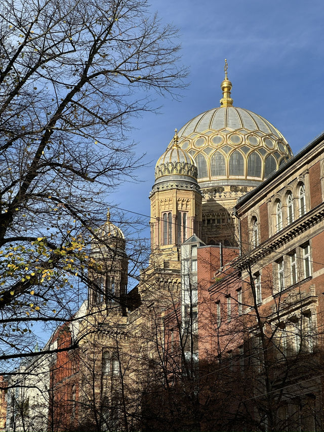 Free walk and free views in the city of Berlin 