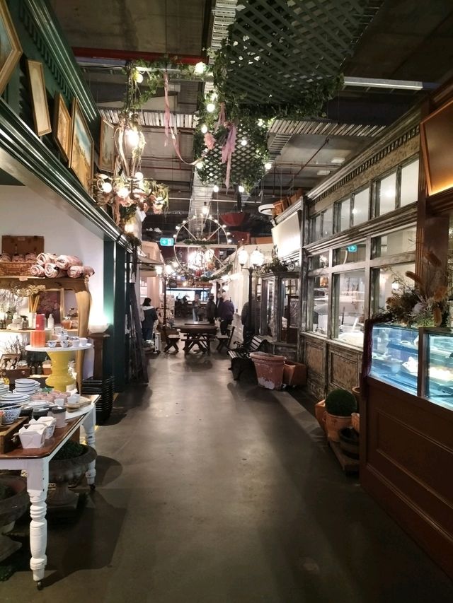 🛍️The New, Improved Paddy's Markets!🛍️
