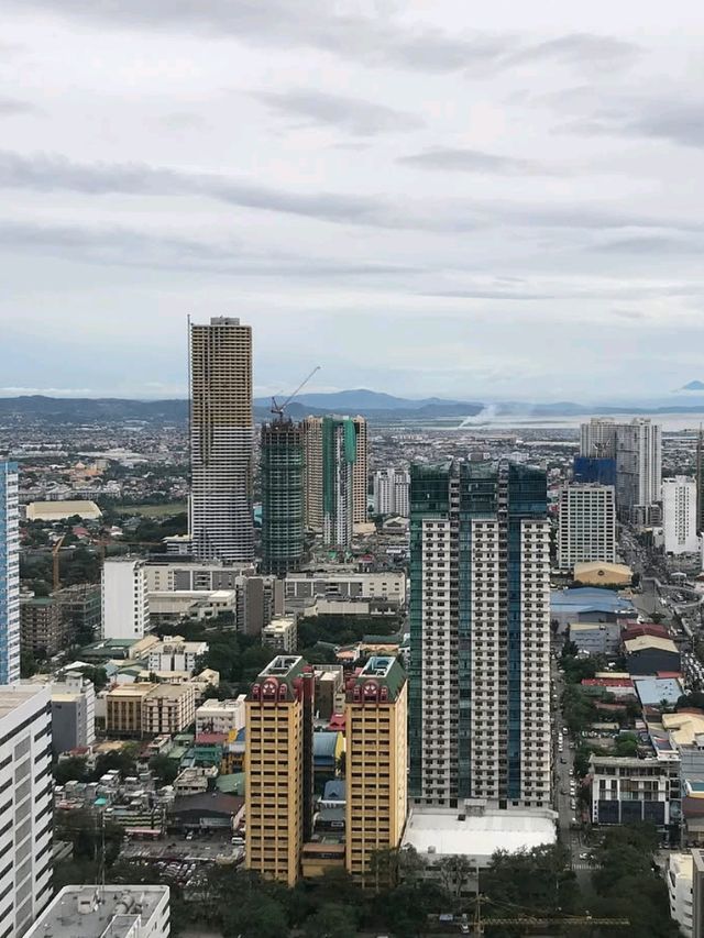 🏙️ Shangri-La The Fort Manila: Luxury in the Heart of BGC 🌟🍸