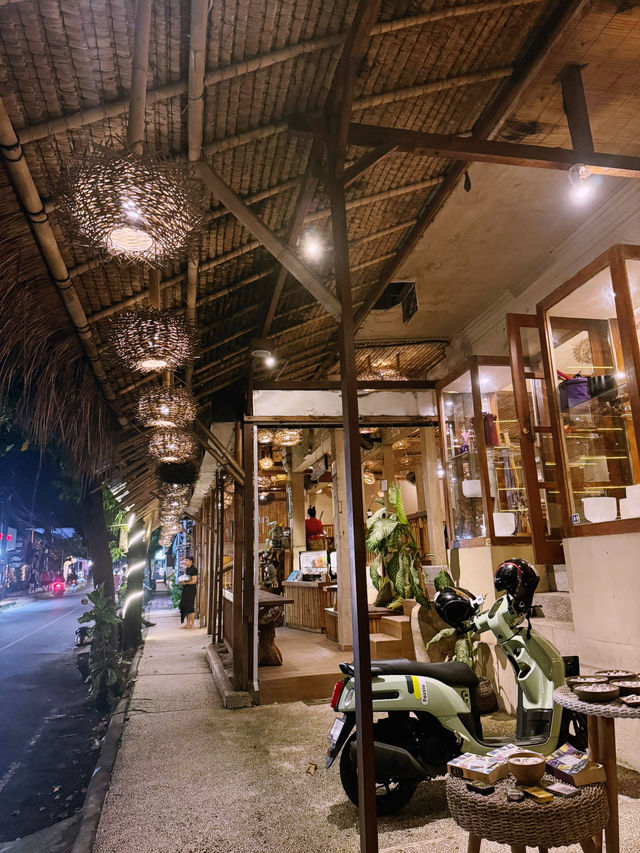 BALI🌴