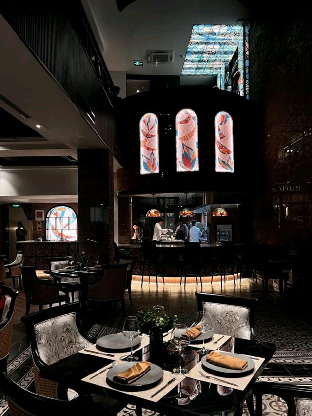 Moca Dining