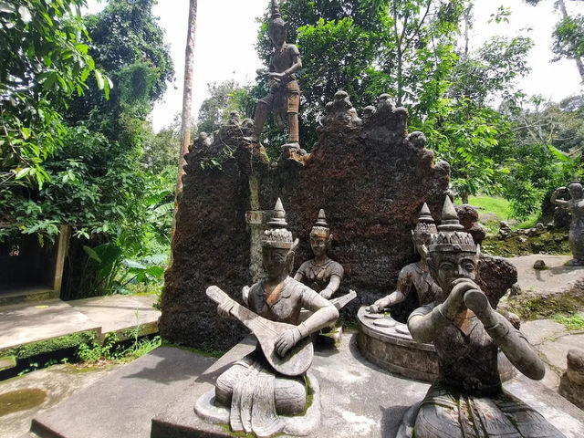 Tarn Magic Garden