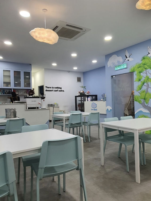 Le Cloud Cafe Desaru, Family Friendly Comfort with a Whimsical Touch