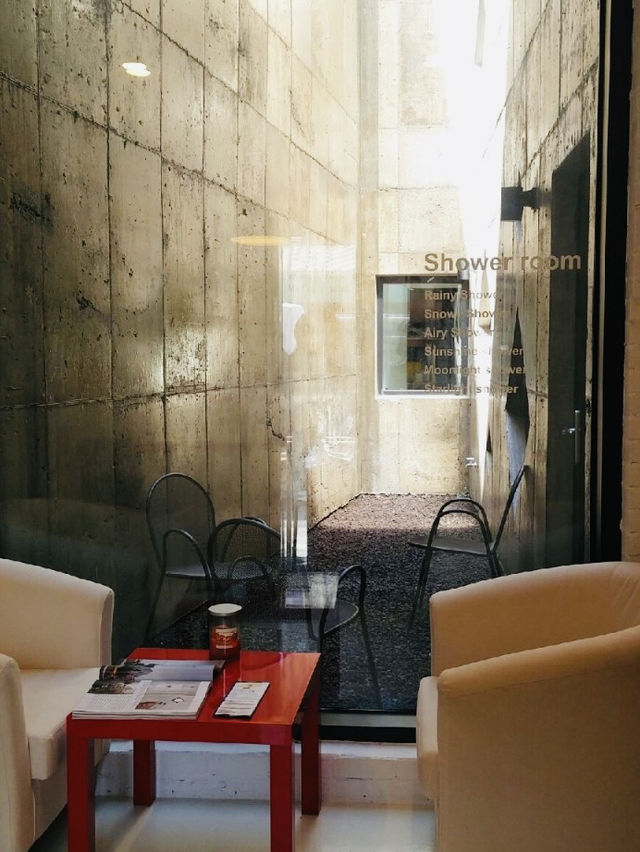 Unwind with Outdoor Movies and Excellent Hospitality at Mir Guesthouse