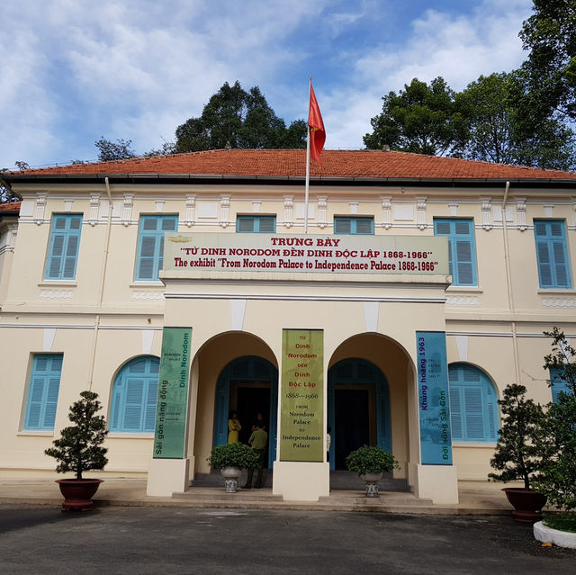 รีวิว Former Norodom Palace 🏛️