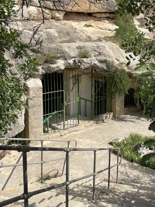 🌄 몰타의 태초를 만나는 곳, Għar Dalam 동굴 🌫️