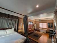 Brown Room: Naptel Changmoi 
