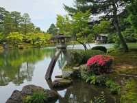 金澤｜兼六園名景〔徽軫燈籠〕