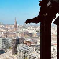Hamburg Summer Escape: Harbor Breezes & Hidden Courtyards