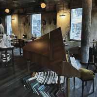 Mustang Blu Café 