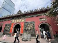Finding Stillness in the Heart of Chengdu – A Day at Daci Temple