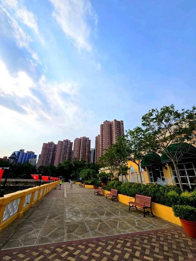 充滿異國風情的海景商場