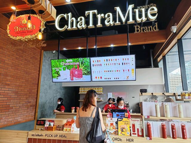 ChaTraMue手標泰式茶，一杯傳承自1945的經典風味。