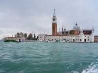 🚤 Floating into a Dream – Our Arrival in Venice by Boat