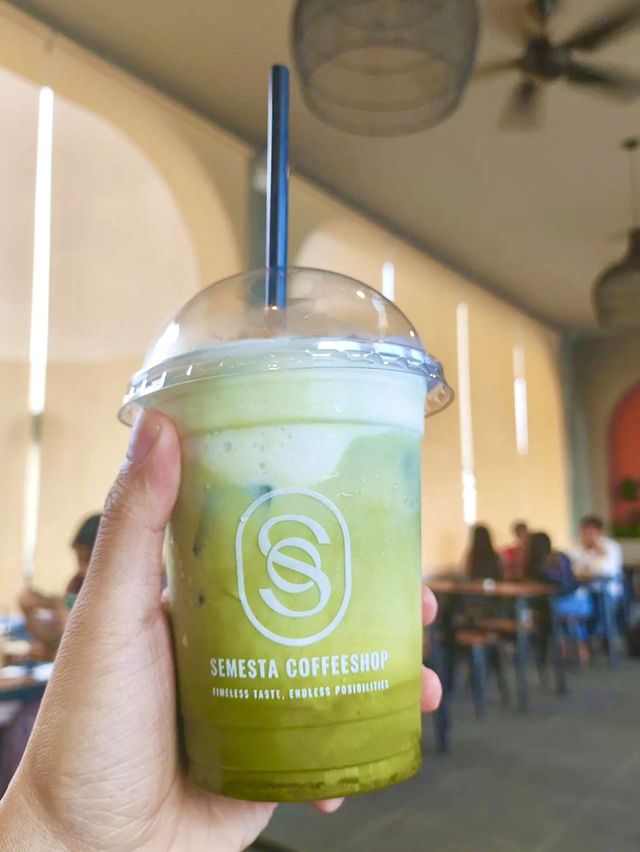 Semesta Coffee: Batu Aji’s Midnight Brew Sanctuary