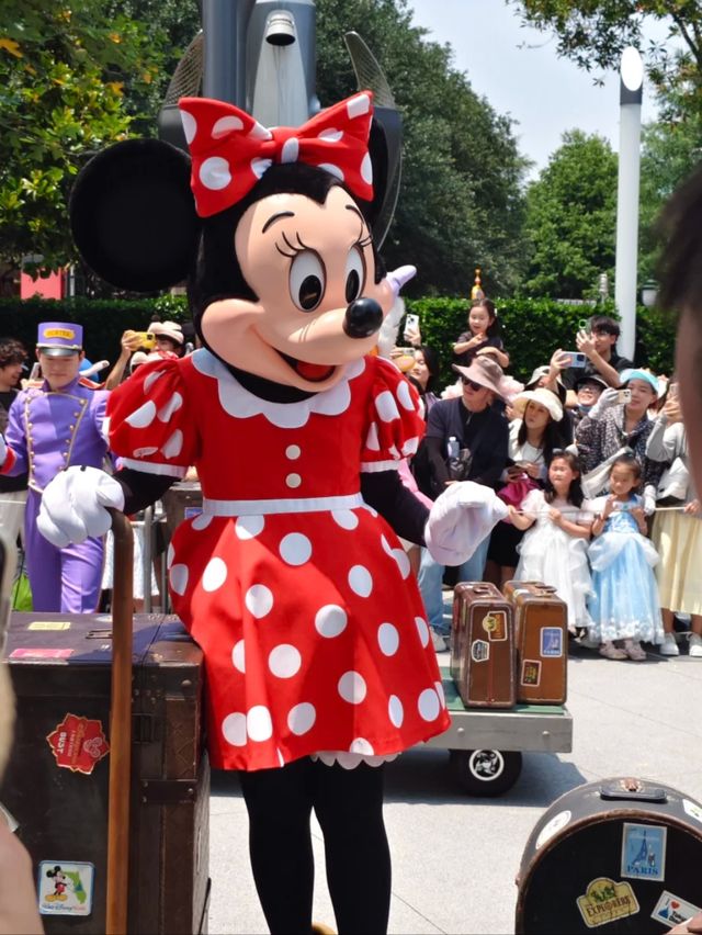 The Heart of Magic: Shanghai’s Towering Tribute to Princesses