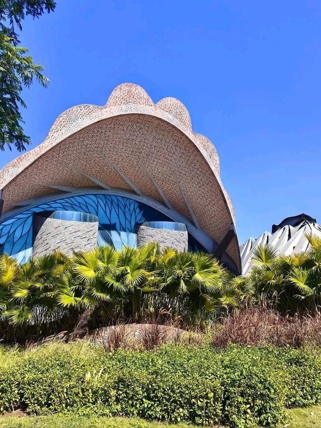 Wandering Marisfrolg’s Style Sanctuary in Shenzhen