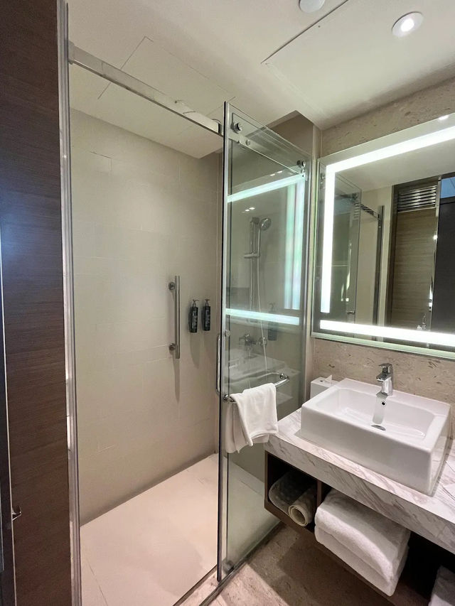 Hilton Garden Inn: Mongkok’s Cozy Contrast