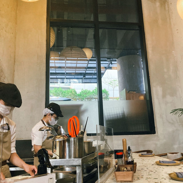 ร้านพิซซ่าชื่อดัง ห้ามพลาด Pizza 4P's Vo Van Kiet