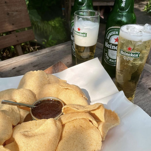 バンコクの中心・サトーンにある自然を感じられるカフェ🇹🇭