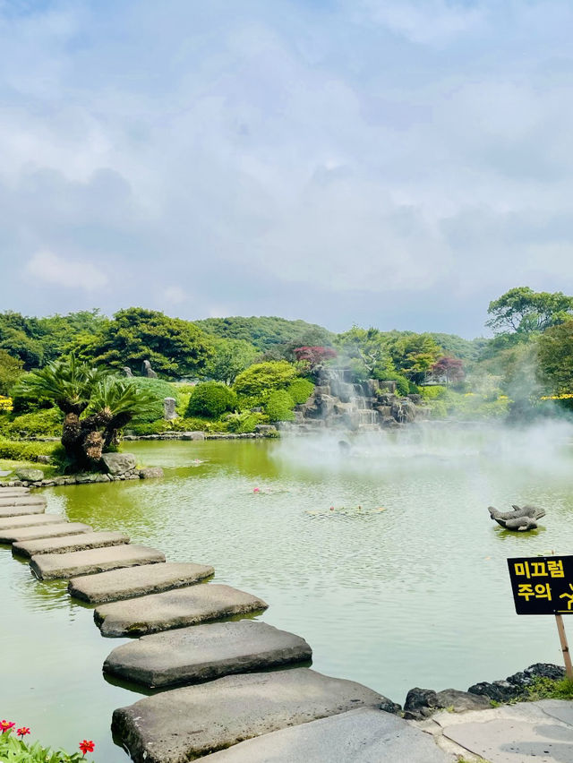 A Refreshing Outdoor Escape with Lush Greenery