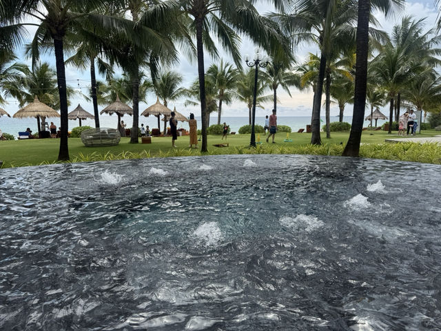 富國島新淨度假天堂🩷泳池靚爆,早餐超正! 富國島新淨度假天堂🩷泳池靚爆,早餐超正!