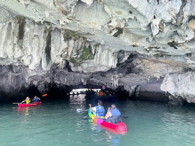探索神秘的跳島之旅～下龍灣