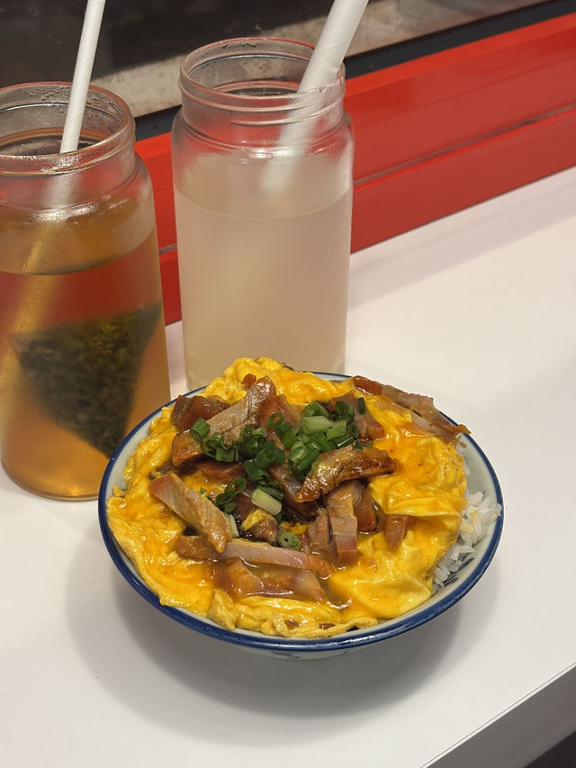 地道親民港式茶餐廳＋馬拉風味必試蛋炒豬腸粉！