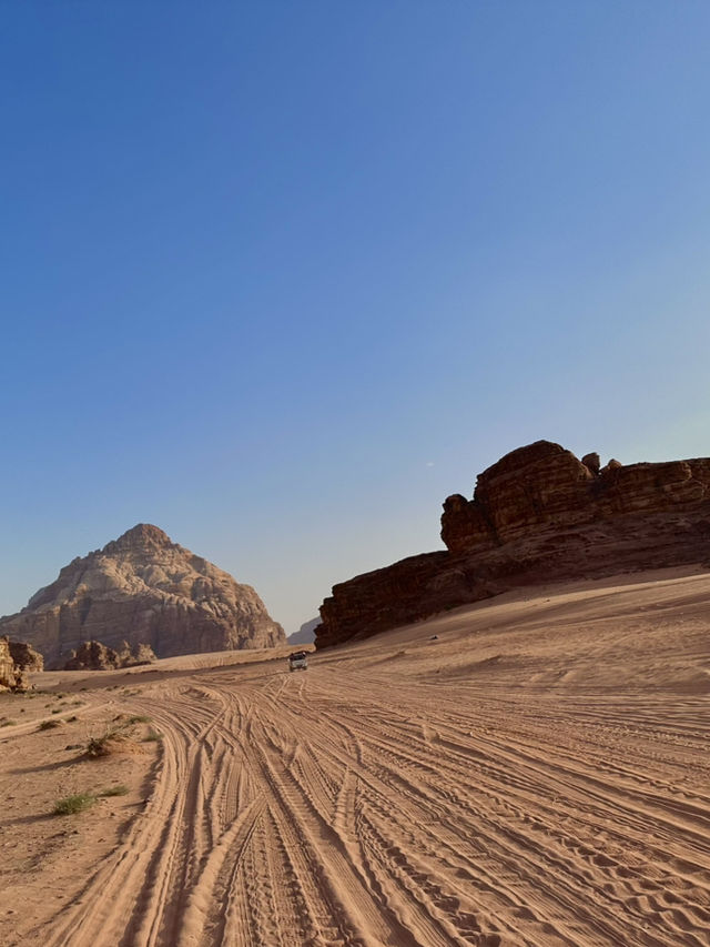Jeep 4x4 Adventure in Wadi Rum