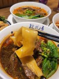台灣過江龍🐉最地道和精湛的眷村牛肉麵🐄