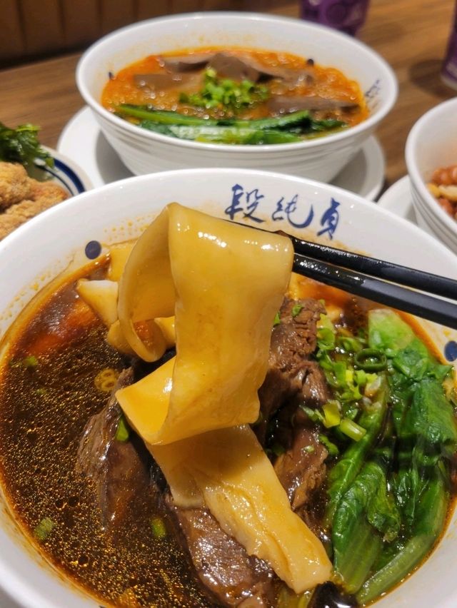 台灣過江龍🐉最地道和精湛的眷村牛肉麵🐄 台灣過江龍🐉最地道和精湛的眷村牛肉麵🐄