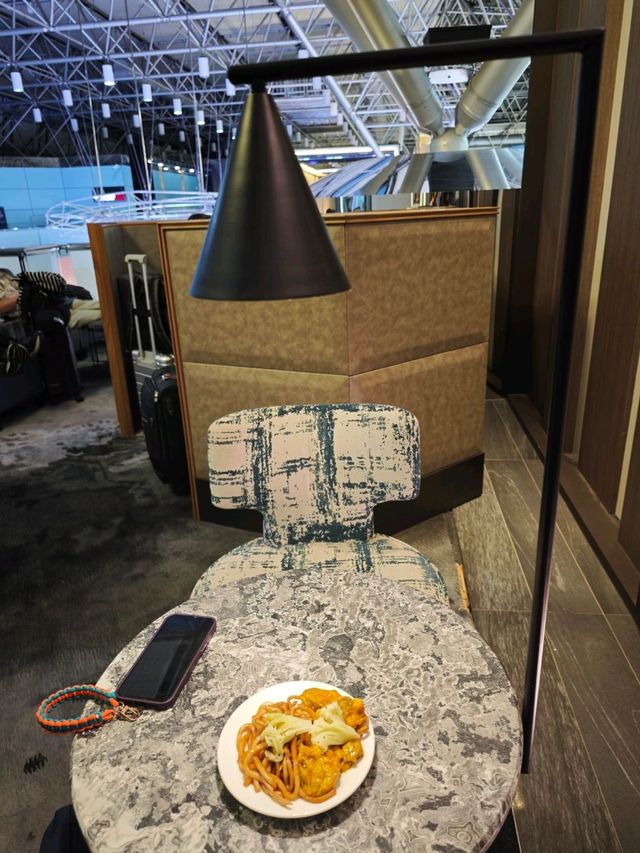 讓旅行多一分從容與尊榮#桃園機場第二航廈「環亞貴賓室」(Plaza Premium Lounge)-桃園市大園區 讓旅行多一分從容與尊榮#桃園機場第二航廈「環亞貴賓室」(Plaza Premium Lounge)-桃園市大園區