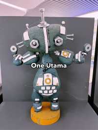 Discover One Utama: A Modern Mega Mall Featuring an Impressive Clay Robot Exhibition