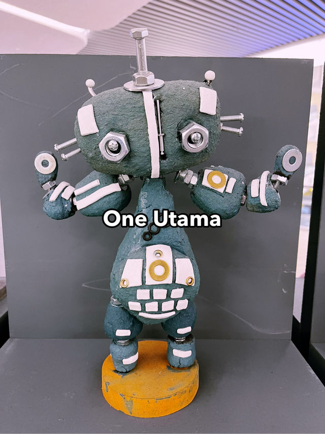 Discover One Utama: A Modern Mega Mall Featuring an Impressive Clay Robot Exhibition