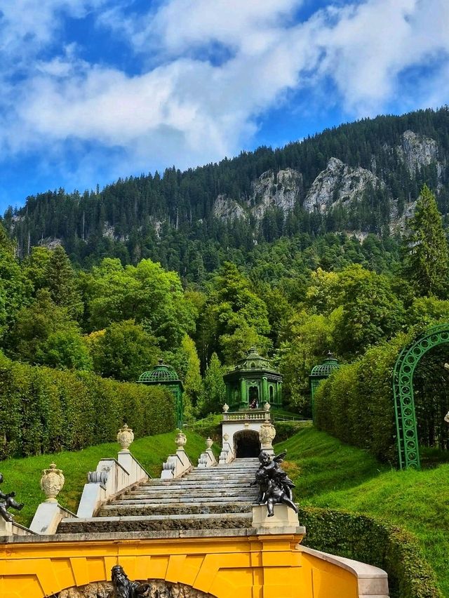 🏰 Linderhof Palace – Bavaria’s Fairytale Hideaway 🏰 Linderhof Palace – Bavaria’s Fairytale Hideaway
