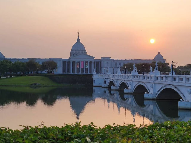 🎨 Chimei Museum — Tainan’s Grand Showcase of Beauty & Diversity