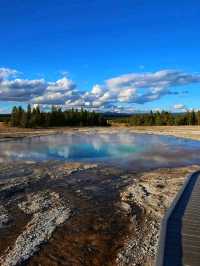 🌋 Yellowstone National Park – The Wild Heart of America