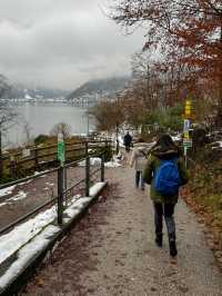 Snowy Strolls in a Fairytale Village – Hallstatt in Late Autumn