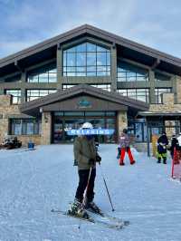 Winter Fun ❄️ Ski by Day, Soak by Night in a Snowy Mountain Retreat