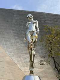 深圳|空山基展 - 光影流動下的未來美學