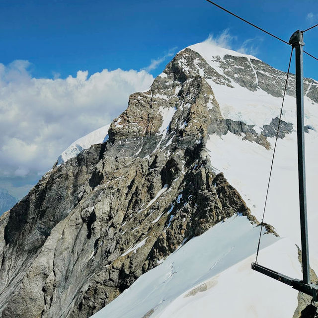 Scenic Ski Escape🗻 Scenic Ski Escape🗻