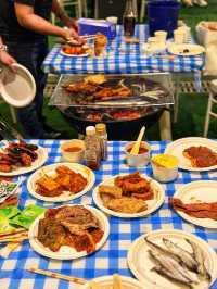 ใครชอบของย่างต้องมาที่นี่ ริมทะเลฮ่องกง