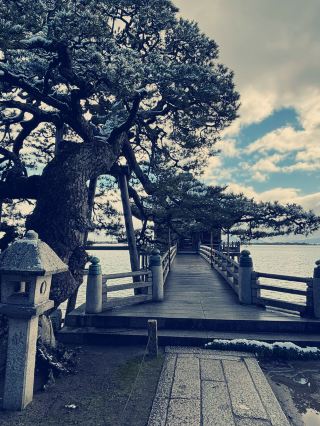 วัดอุกิโอมิโดะ (วัดมังเก็ตสึจิ): ความงดงามอันสงบเงียบของผืนน้ำ 🛶🌕