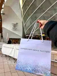[Fondation Louis Vuitton] Is this really a museum!? The most stylish ...