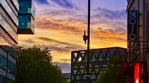 5 Tempat Menakjubkan di Inggris untuk Menikmati Matahari Terbenam 🌆 — traveler post in Brighton dan Hove