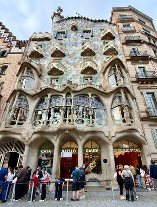 Plan It or Wing It? My Magical Gaudí Experience at Casa Batlló