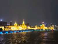 Skip the Bund crowds — cruise into the skyline instead 🌇➡️🌃”