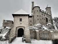 Royal Castle Bobolice in winter 🏰