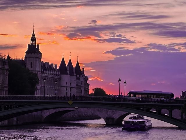 🤯 Get Blown Away with the Architecture of Paris! 